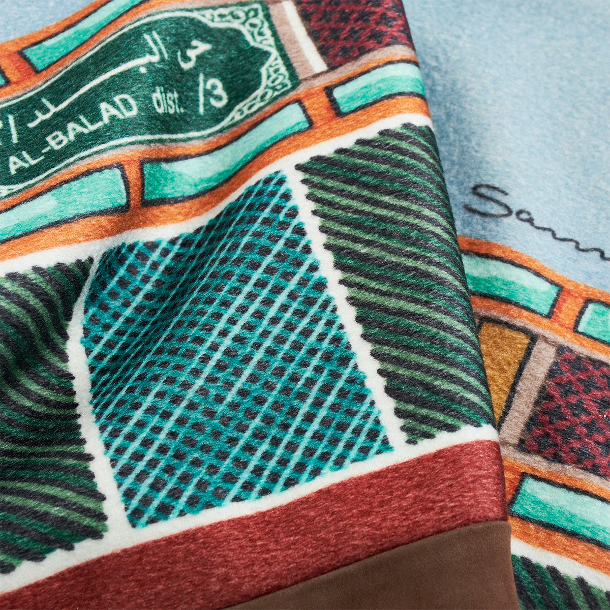 Al Balad Throw in Pure White Cashmere