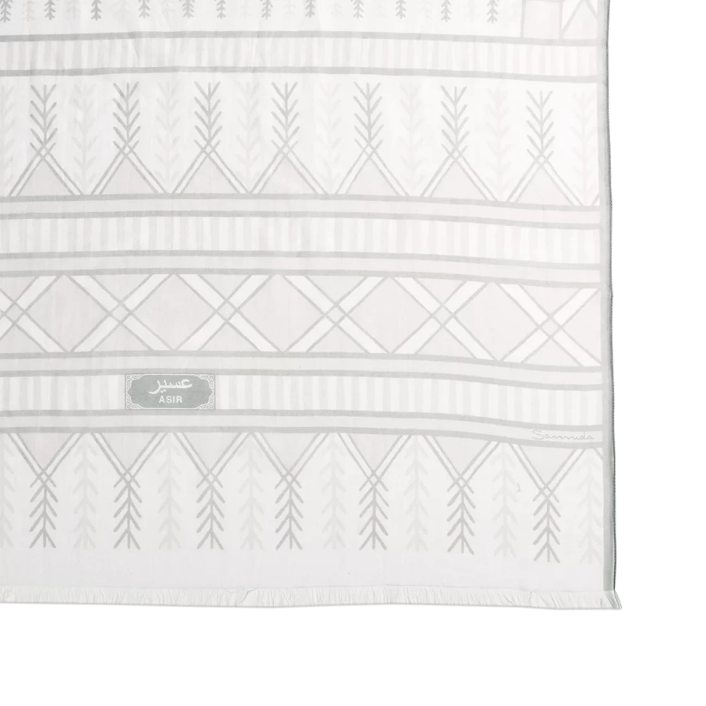 #color_Off White